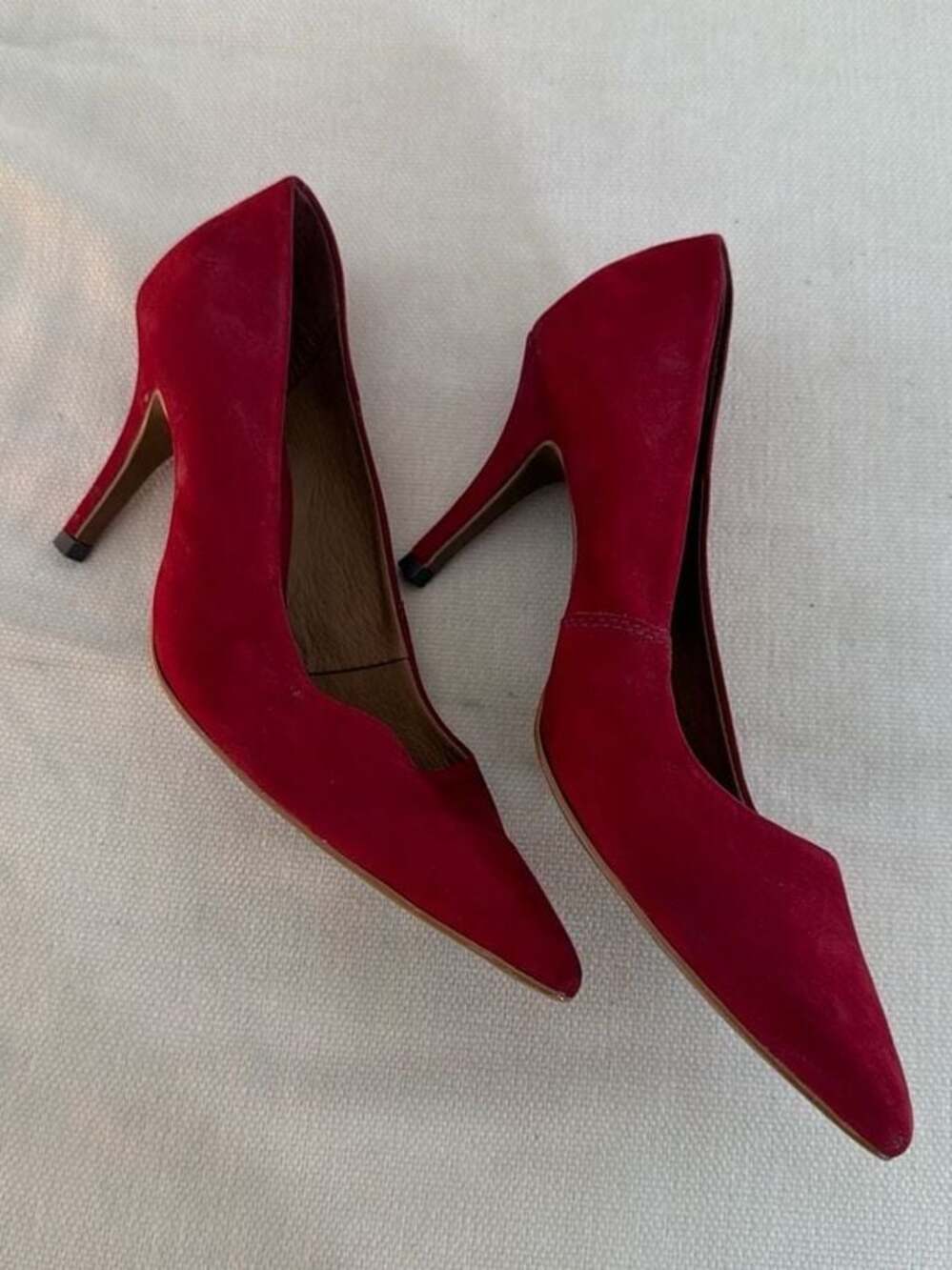 Chelsea Crew Black Label Red Suede Pointed Toe Pumps Size 38